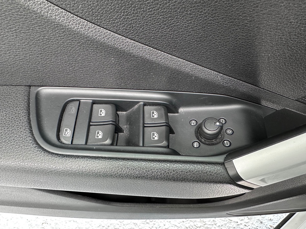 Audi Q2 1.0 TFSI (30 TFSI) 116cv DESIGN LUXE S TRONIC