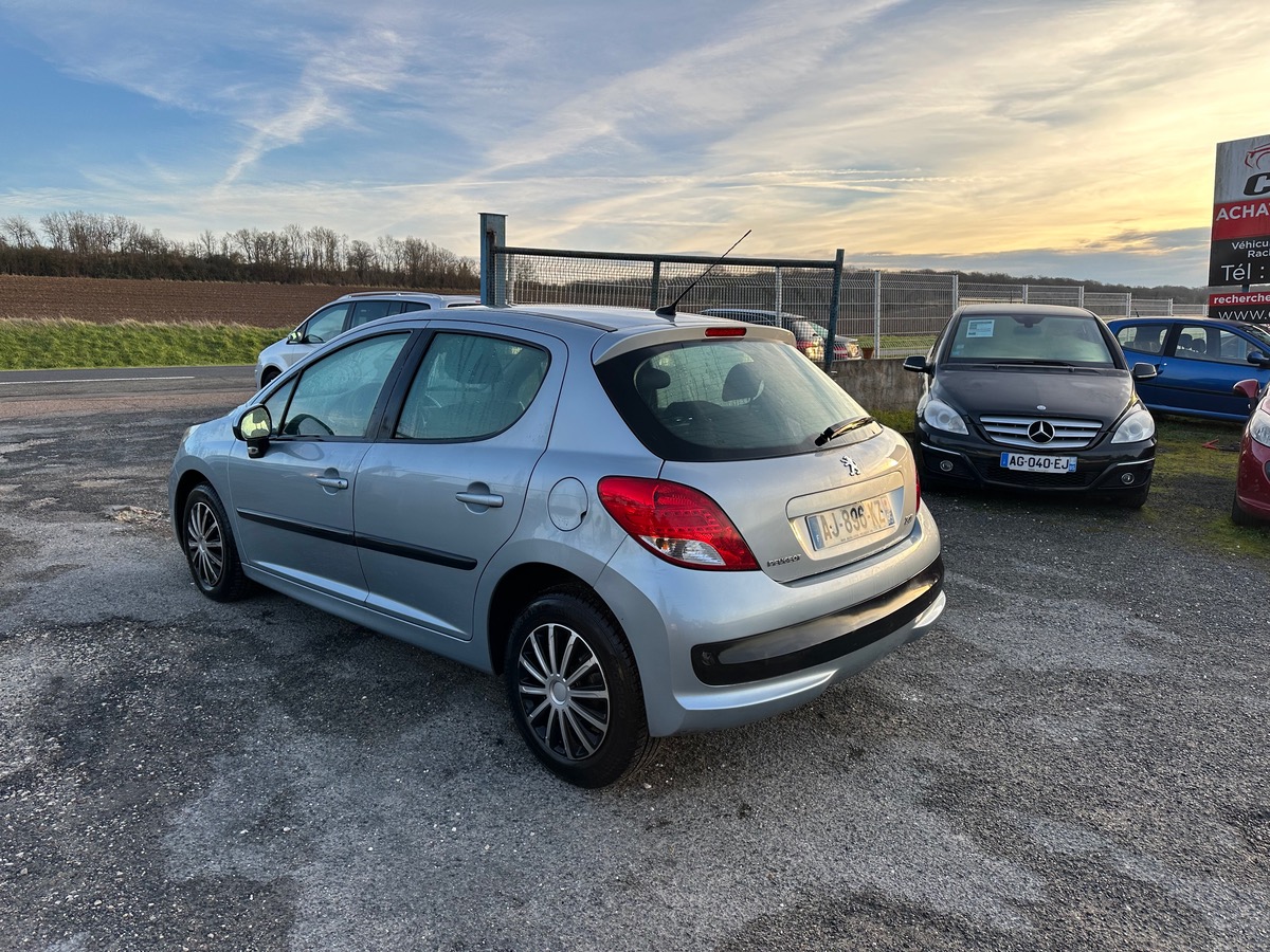 Peugeot 207 1.4 hdi 70cv phase 2 173100km