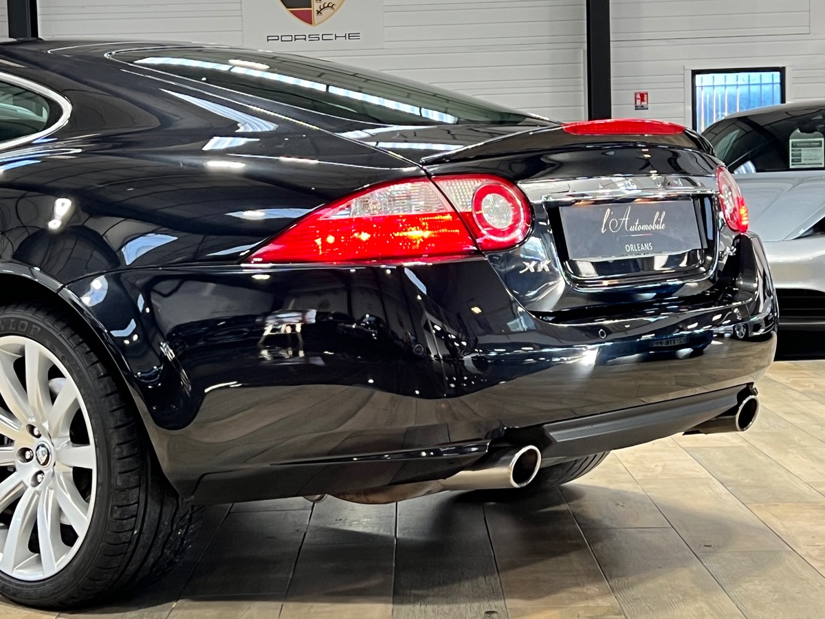 Jaguar XK Coupé Ph1 4.2 32V 298CV BVA z