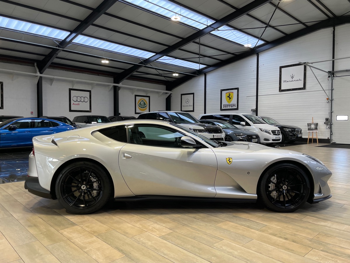 Ferrari 812 SUPERFAST 6.5 V12 800CV - FRANCAISE 