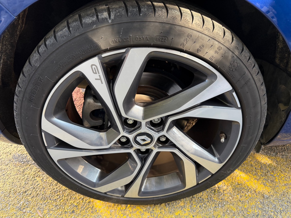 RENAULT Megane GT 1.6 TCE 205 CV 4CONTROL / Ligne D'échappement modifiée / Grand écran / Pack Black