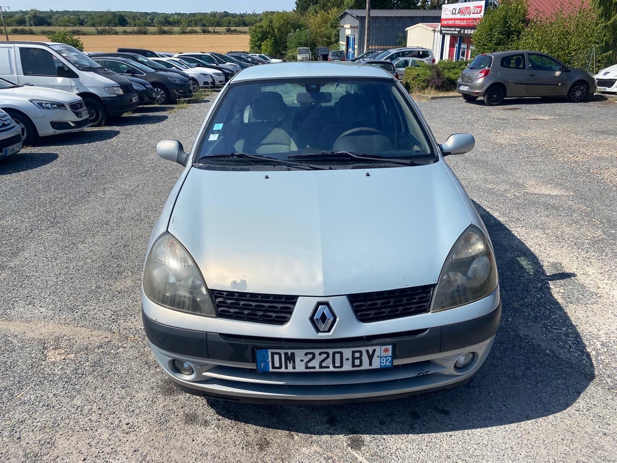 RENAULT Clio II 1.5 dci 65cv luxe privilège 224000km