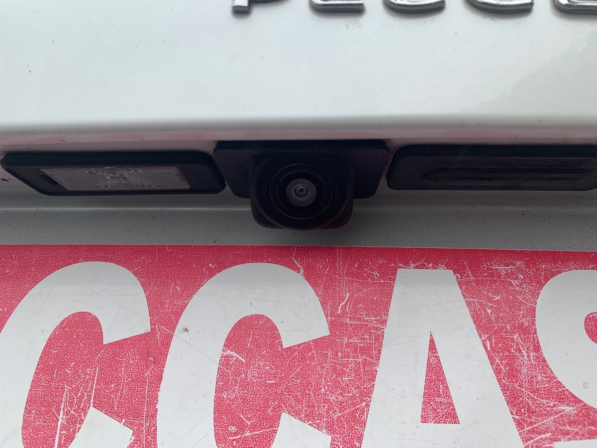 Peugeot 308 SW 130 ch | Allure | Régulateur vitesse | Mirror Screen | Attelage | Radars stationnement