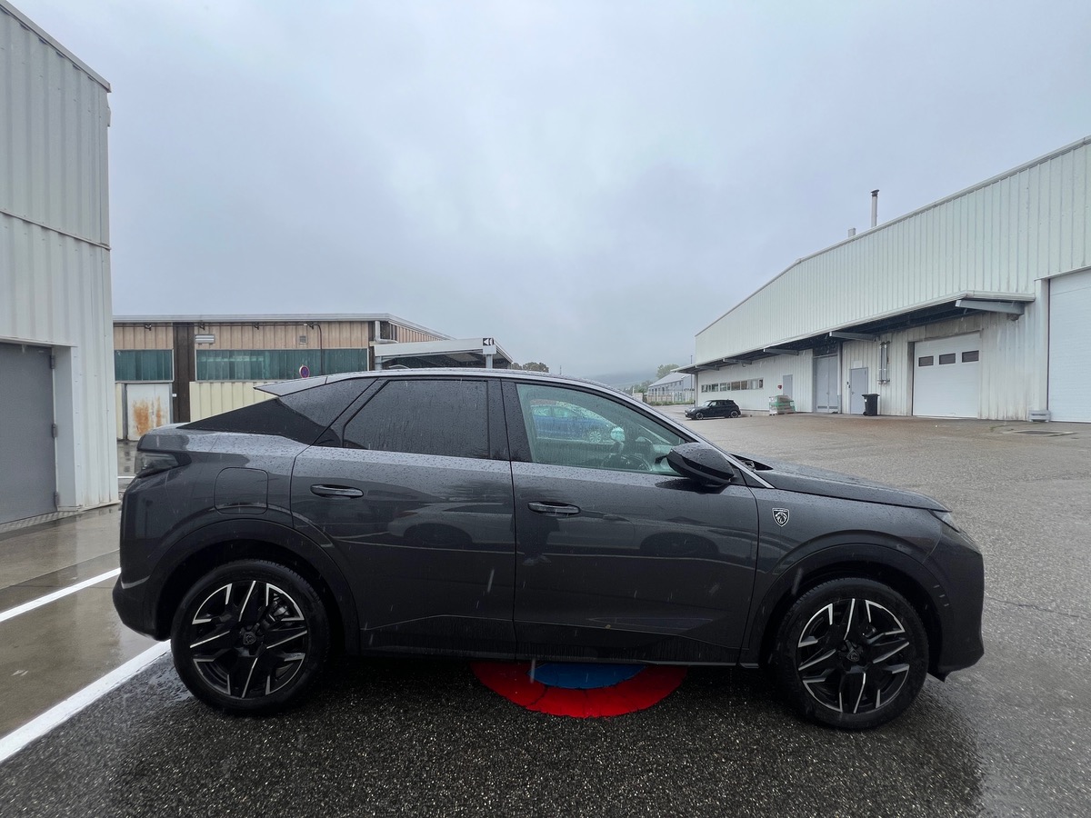 Peugeot 3008 GT HYBRID 136cv, CAMERA DE RECUL, GPS