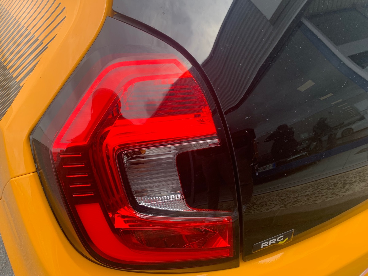 RENAULT Twingo 75 ch | INTENS | 1iére main | Ecran tactile | Radar arriére | Entretien constructeur