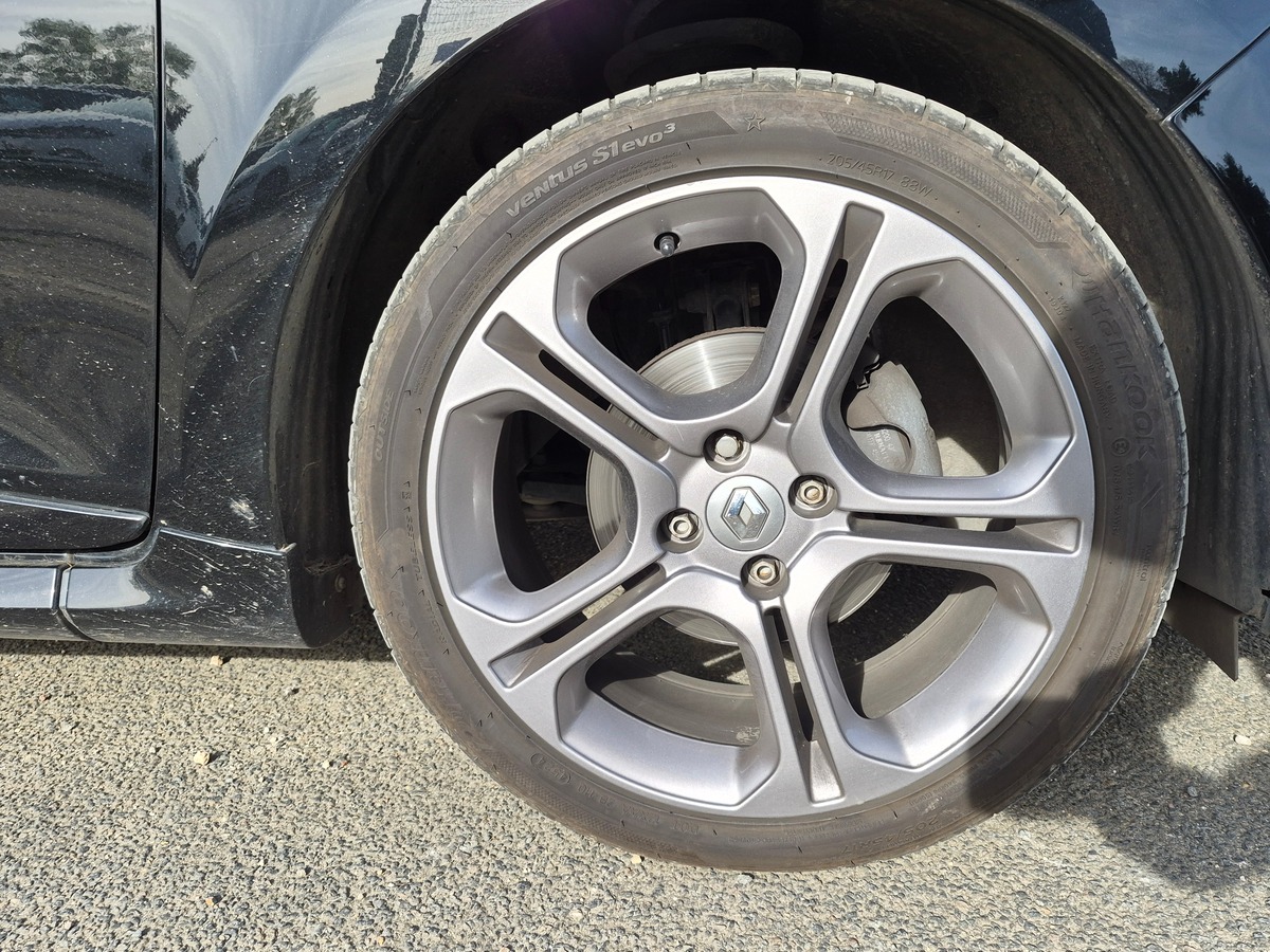 RENAULT Clio IV Estate 120 ch GT EDC