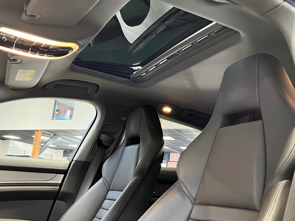 Porsche Panamera 3.0 V6 TURBO 420ch TO/ PDLS+ /CAMERA/ APPROVED r