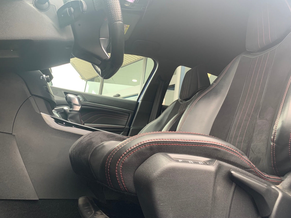 Peugeot 308 120 | GT LINE | Caméra Recul | Car Play | Régulateur Vitesse | Full LED Technology