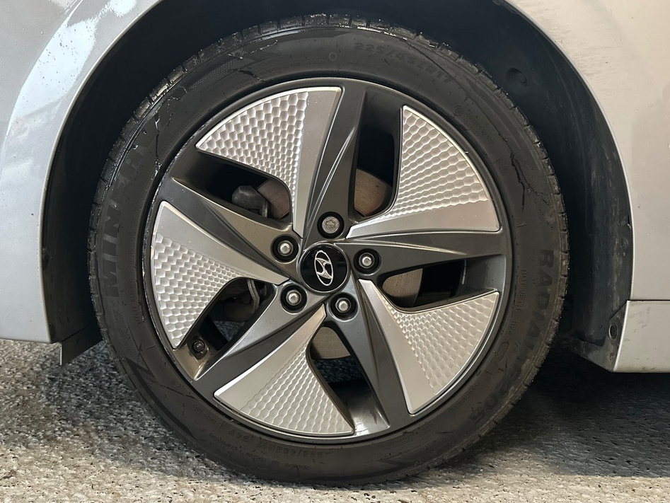 Hyundai Ioniq 1.6 HYBRID 141 CREATIVE