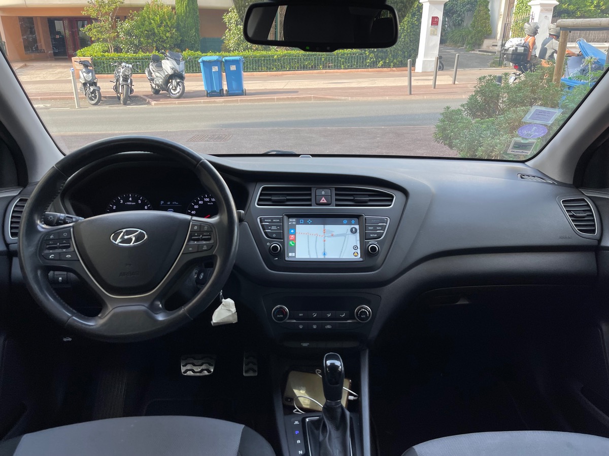 Hyundai i20 T-GDI 100 CV  Phase 2 / CarPlay / Caméra /Boîte auto / Jantes