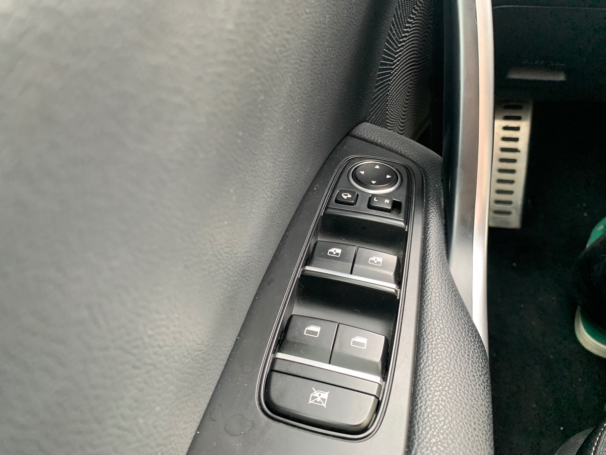 Kia Ceed 136 ch | GT LINE | Caméra Recul | GPS | Régulateur vitesse | Palettes vitesses au Volant