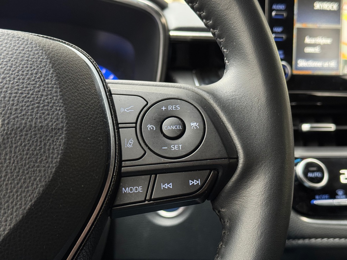 Toyota Corolla Dynamic business 1.8 VVT-i 122 HSD