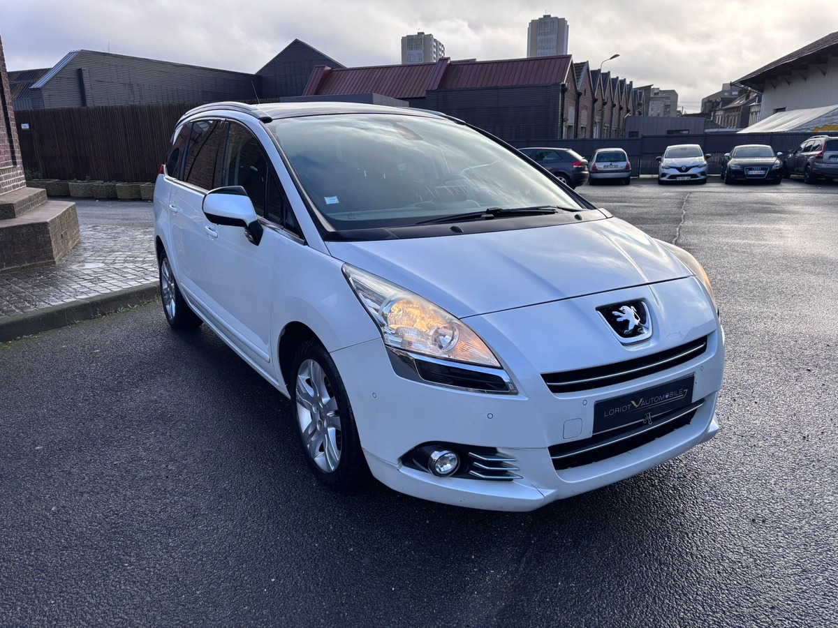 Peugeot 5008 1.6 HDi Allure 7 Places - Attelage - Révisé - Garantie