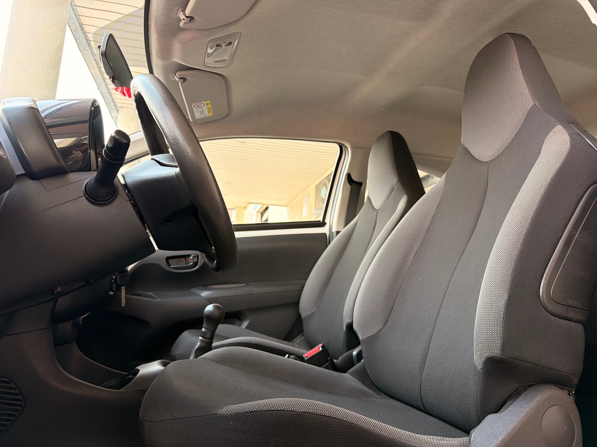 Toyota Aygo II 1.0 69cv X-play - idéal jeune conducteur