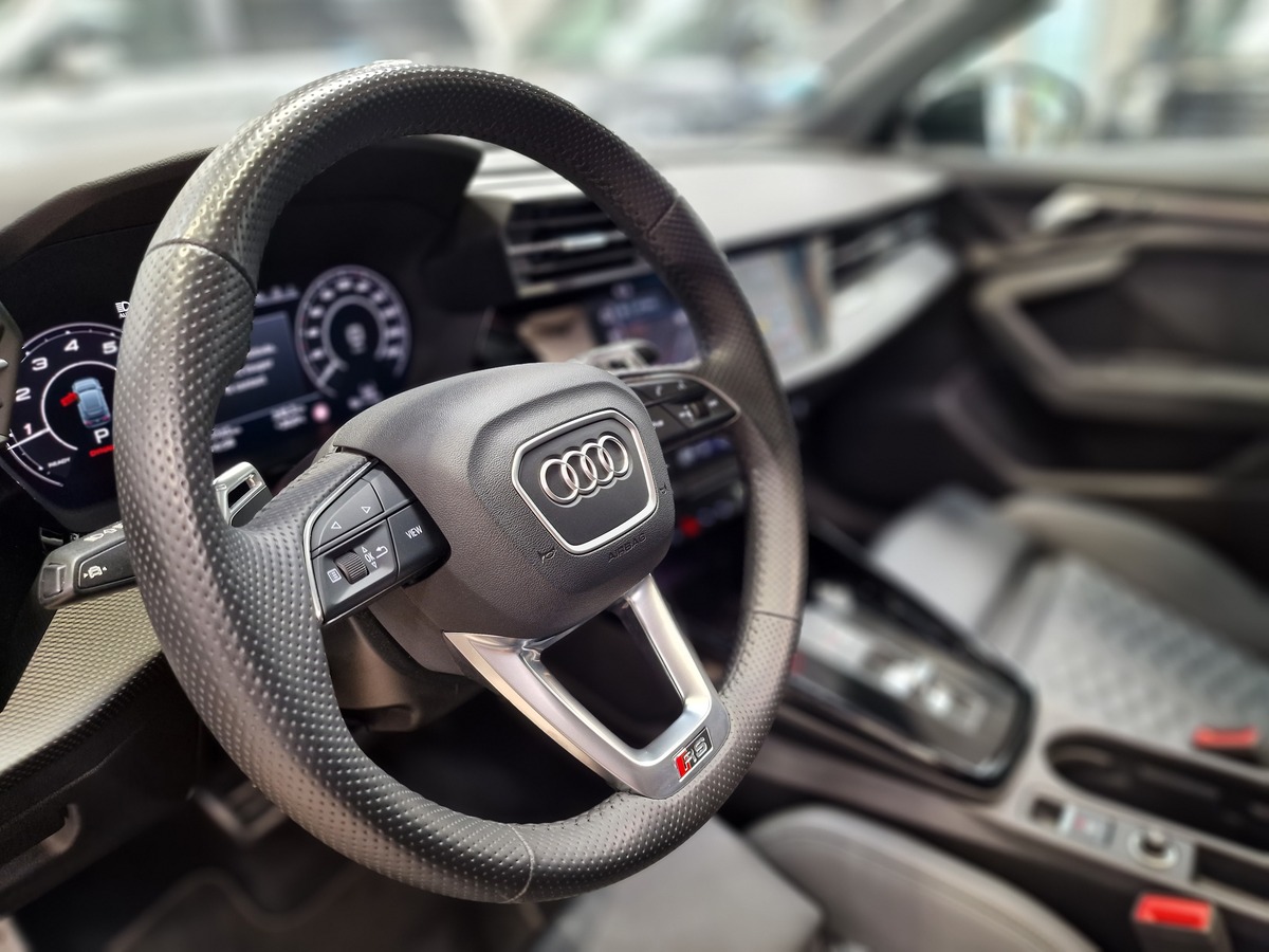 Audi RS3 SPORTBACK 2.5 TFSI 400 CH FULL BLACK FRANCAISE 