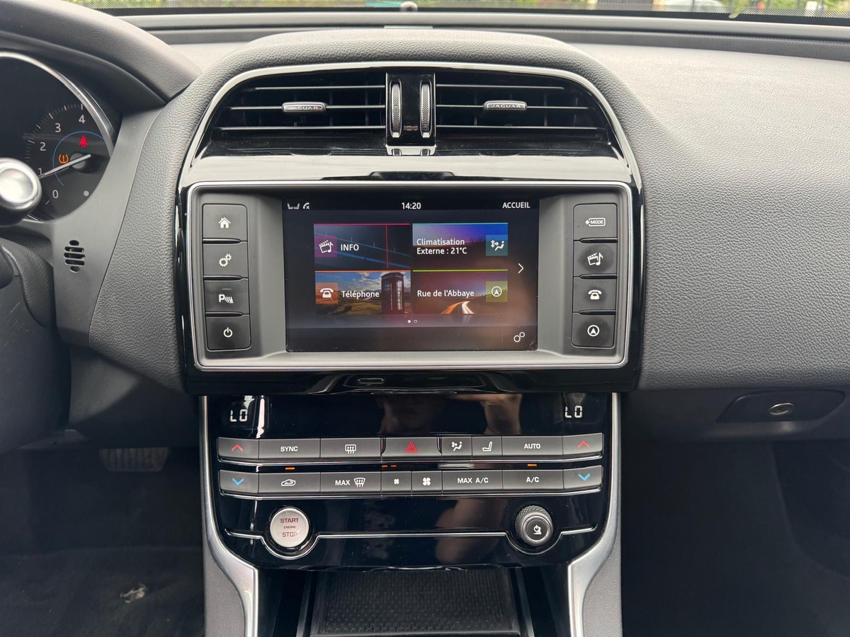Jaguar XE 2.0 200CV R-Sport - Boite automatique