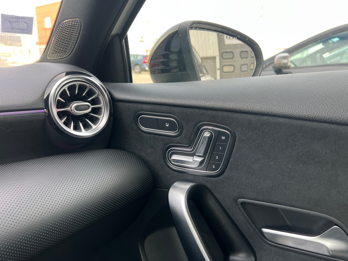 Mercedes-Benz Classe A 200d AMG LINE 150cv, SUIVI COMPLET, TOIT OUVRANT, CARPLAY, LED, MULTIBEAM