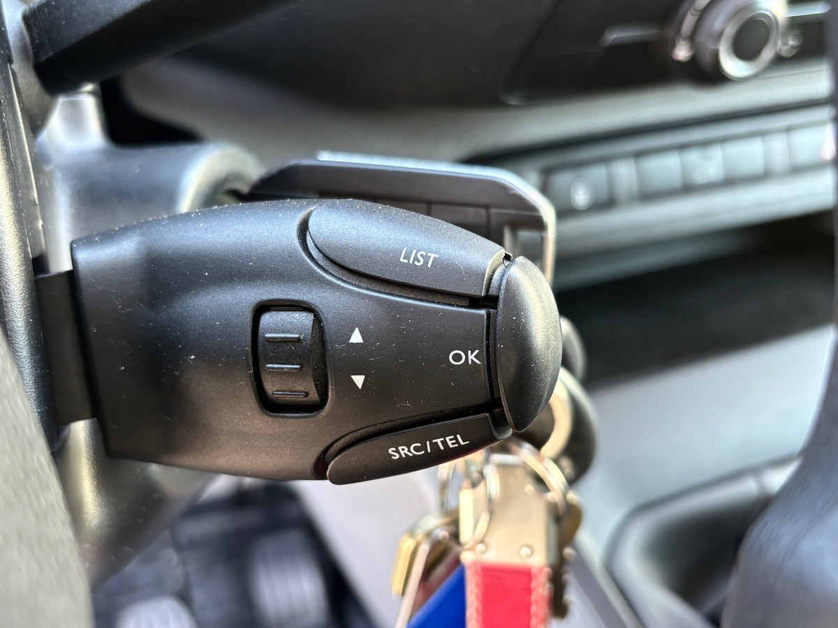 Peugeot Expert L2H1 2.0 120 BVM6 Premium Pack