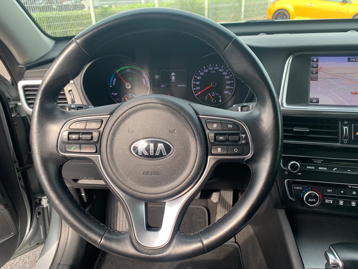 Kia Optima ULTIMA 2.0 GDI | 205 ch Hybride Rechargeable | Caméra recul 360°| Toit ouvrant électrique