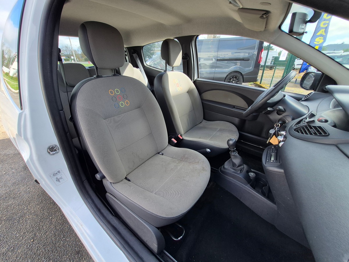 RENAULT Twingo II 1.2 16V LEV ACCESS