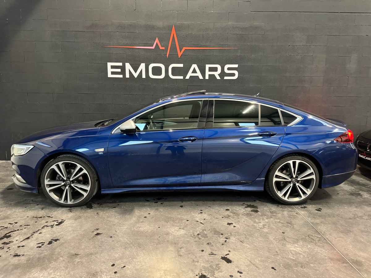 Opel Insignia 1.5 TURBO 165 OPC LINE