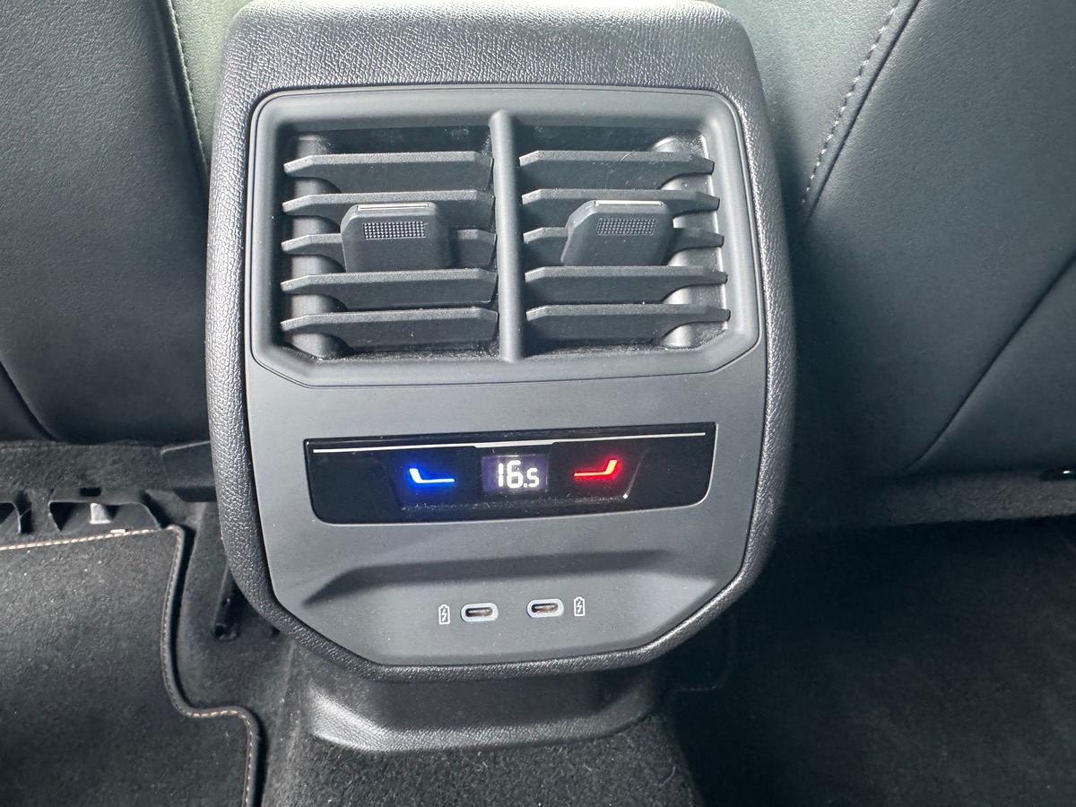 Cupra FORMENTOR E-HYBRID 204 | V | Pack Audio SENNHEISER | JA 19 Sandstorm cuivrées | Caméra Recul