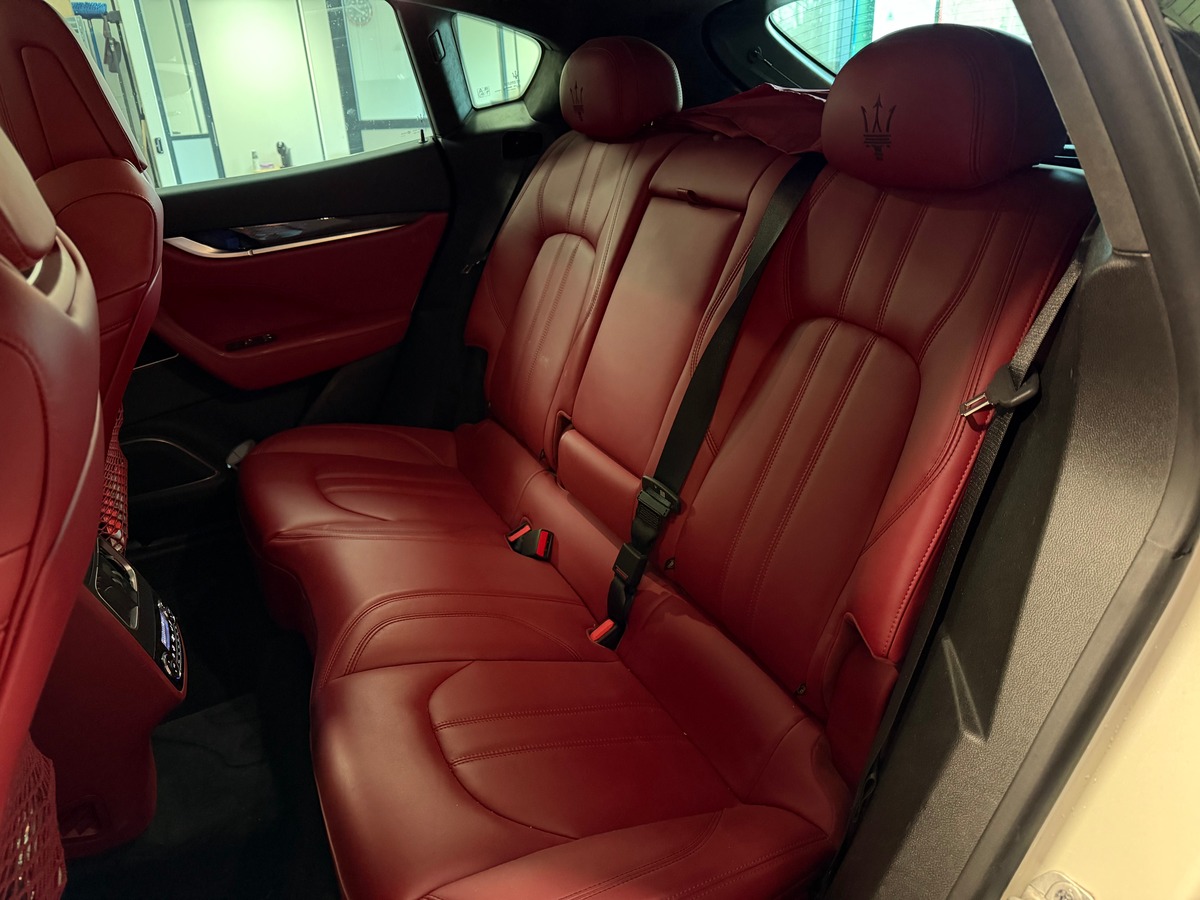 Maserati Levante 3.0 v6 GranSport Q4 Toit Panoramique Ouvrant / Carplay Android / Harman kardon