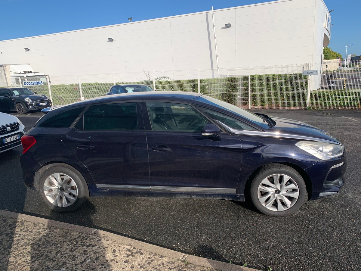Citroën DS5 150 chevaux | Caméra de recul | Régulateur de vitesse | Apple car play | GPS | Attelage