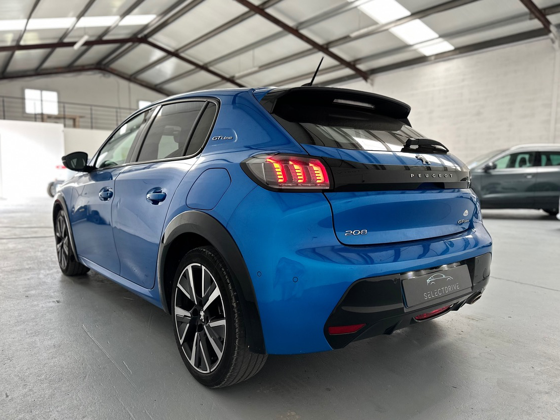 Peugeot 208 II 1.2 100cv S&S GT LINE