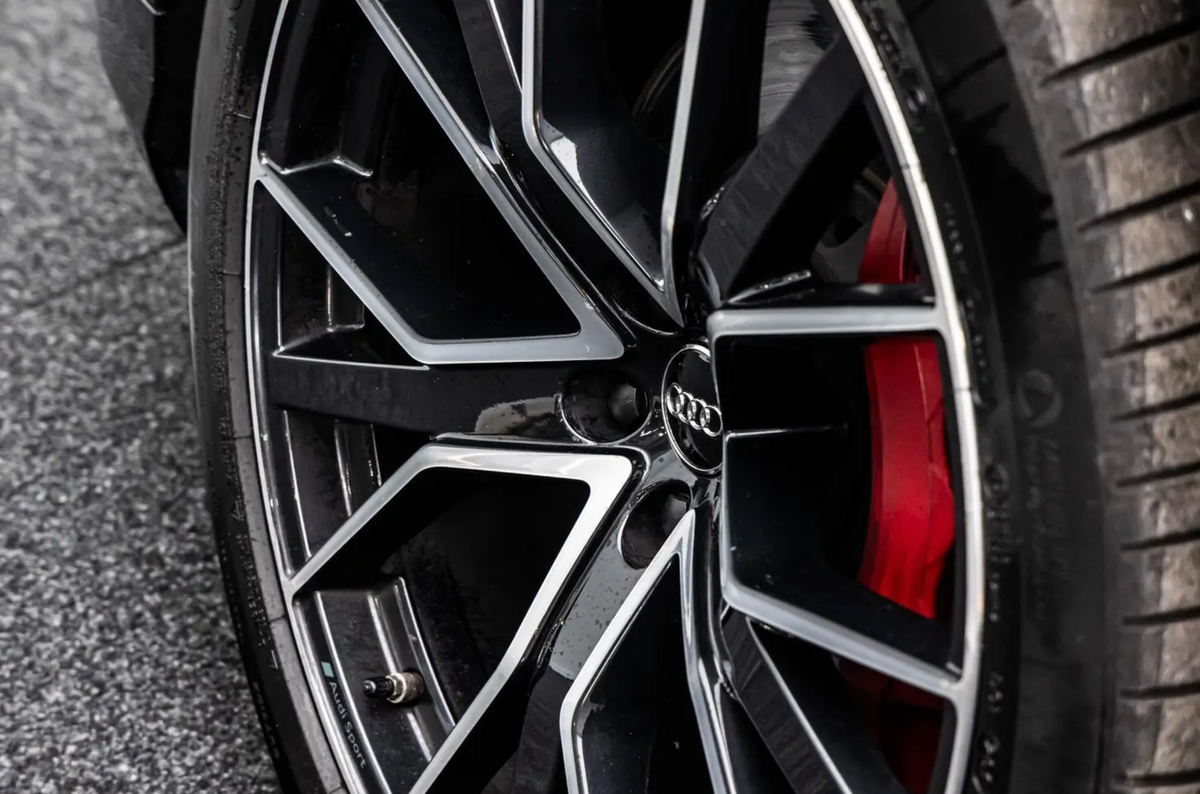 Audi Q8 50 TDI 286ch S line quattro tiptronic 8