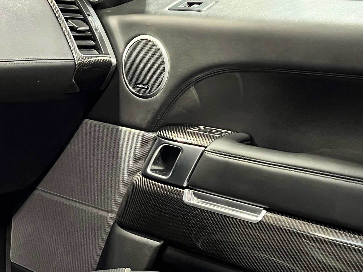 Land-Rover RANGE ROVER SPORT SVR 5.0 V8 550CV w