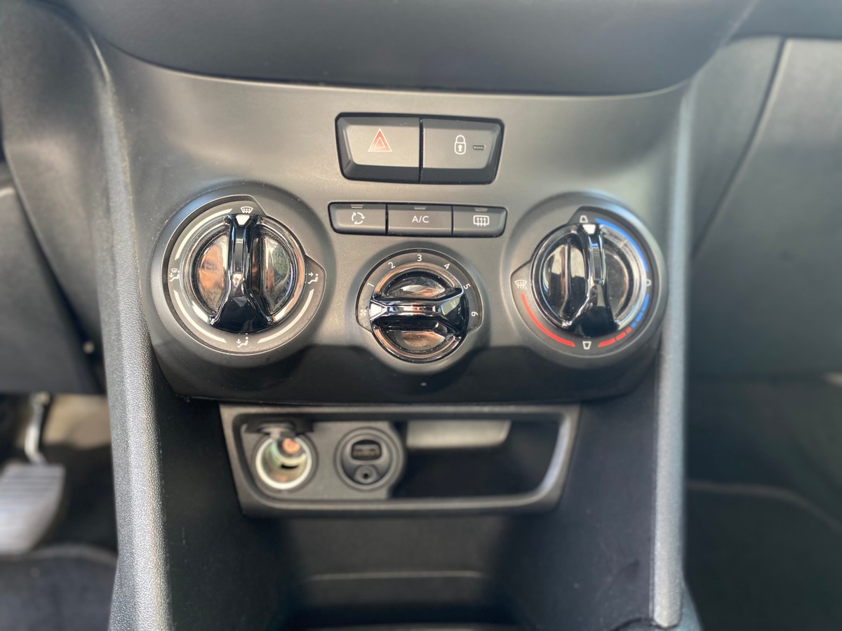 Peugeot 208 1.6 hdi 100 cv - IDEAL JEUNE PERMIS - RIEN A PREVOIR - REGULATEUR