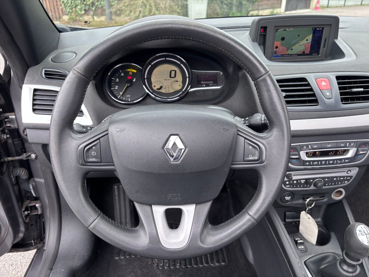 RENAULT Megane III CC 1.5 dCi 110 Dynamique - Révisé - Garantie