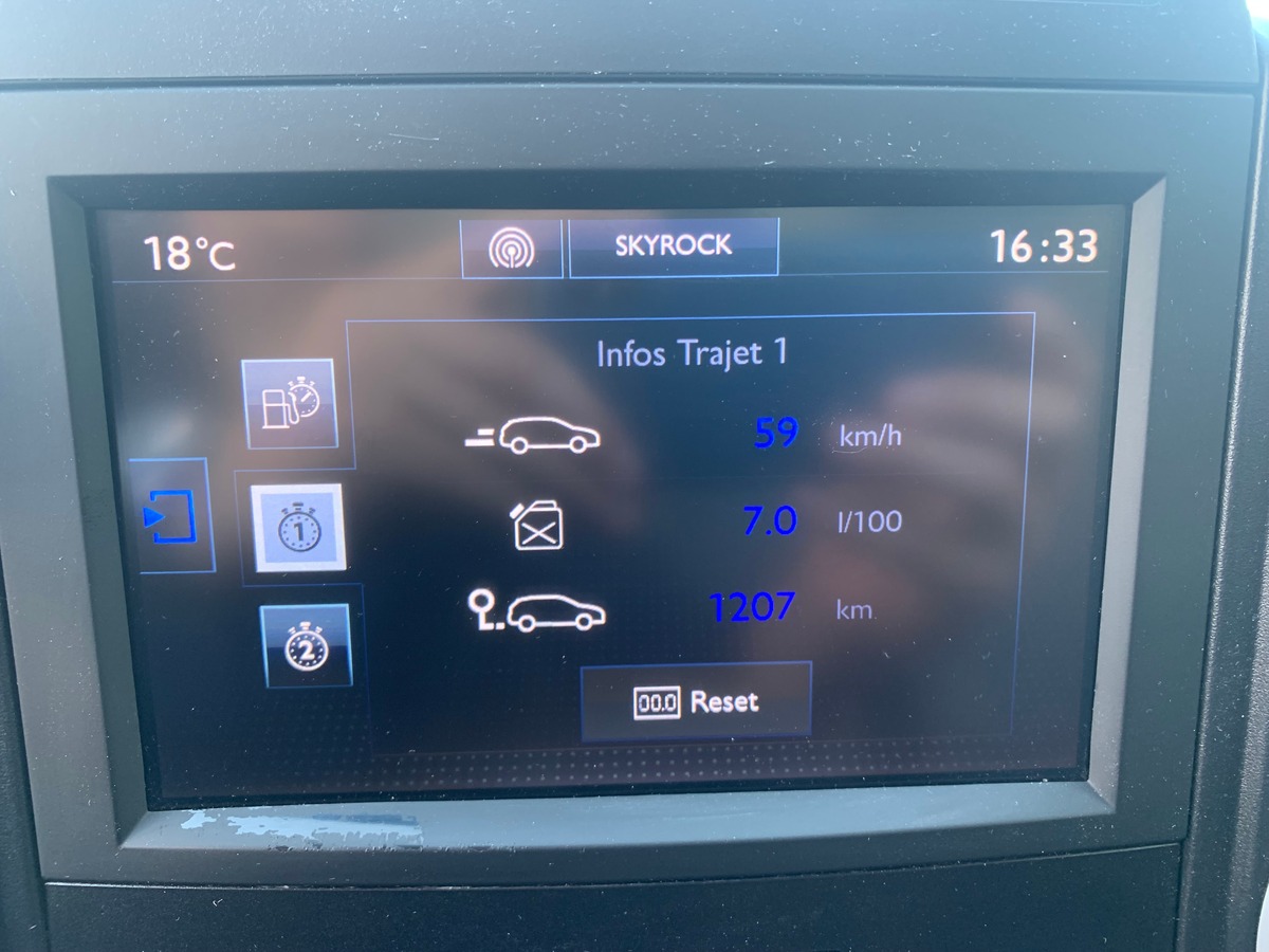 Peugeot Partner 90 chevaux | Régulateur de vitesse | Apple car play | GPS | Climatisation | 3 Places