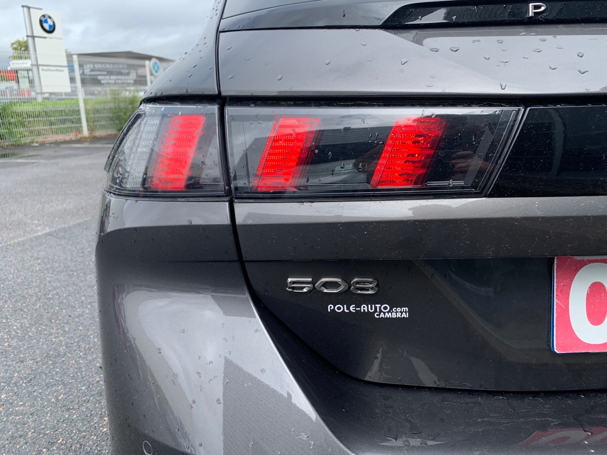 Peugeot 508 SW 130 ch | ALLURE | Caméra de recul | Mirror Screen | Système contrôle des angles morts