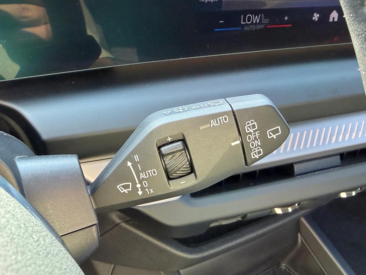 Bmw Série 1 120 iA Msport / Toit panoramique / Attelage / CarPlay / Caméra de recul