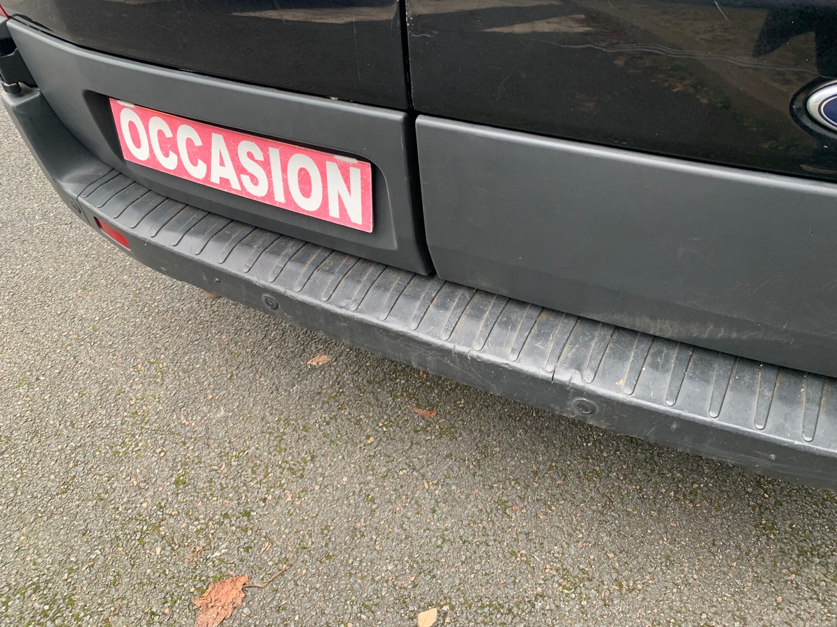 Ford TRANSIT 155 | Trend | Kit mains-libres Bluetooth | 1 Porte latérale coulissante | Climatisation