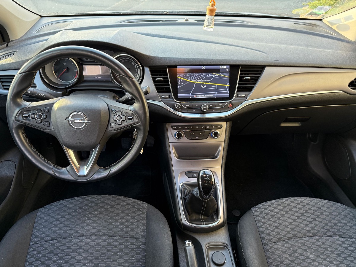 Opel Astra 1.6 CDTI 110 CV Business 4XCB