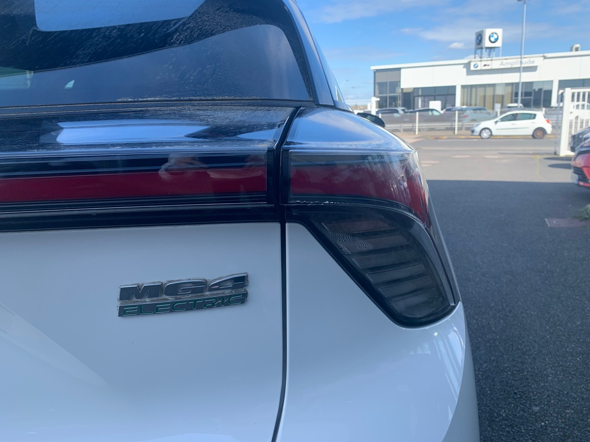 MG MG4 245 | 77 Kwh | Luxury | Apple car Play | Caméra | Siéges chauffants | Régulateur adaptatif