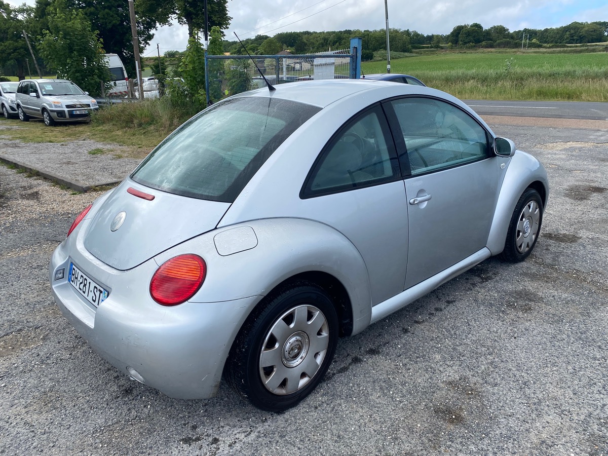 Volkswagen NEWBEETLE 1.6i 100cv 200211km