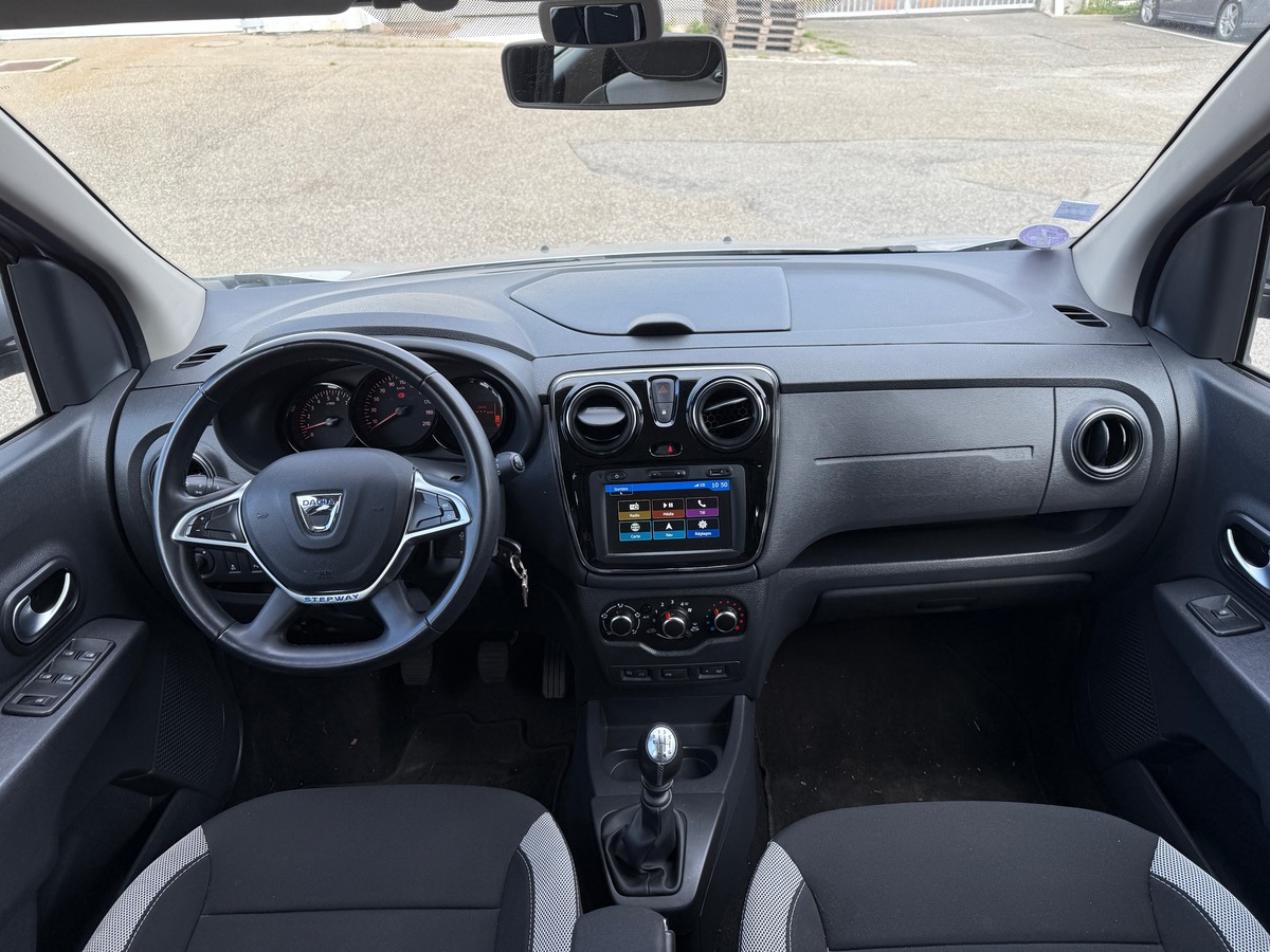 Dacia Lodgy 1.3 TCe FAP 130 cv Stepway, 5 places, Suivi Complet