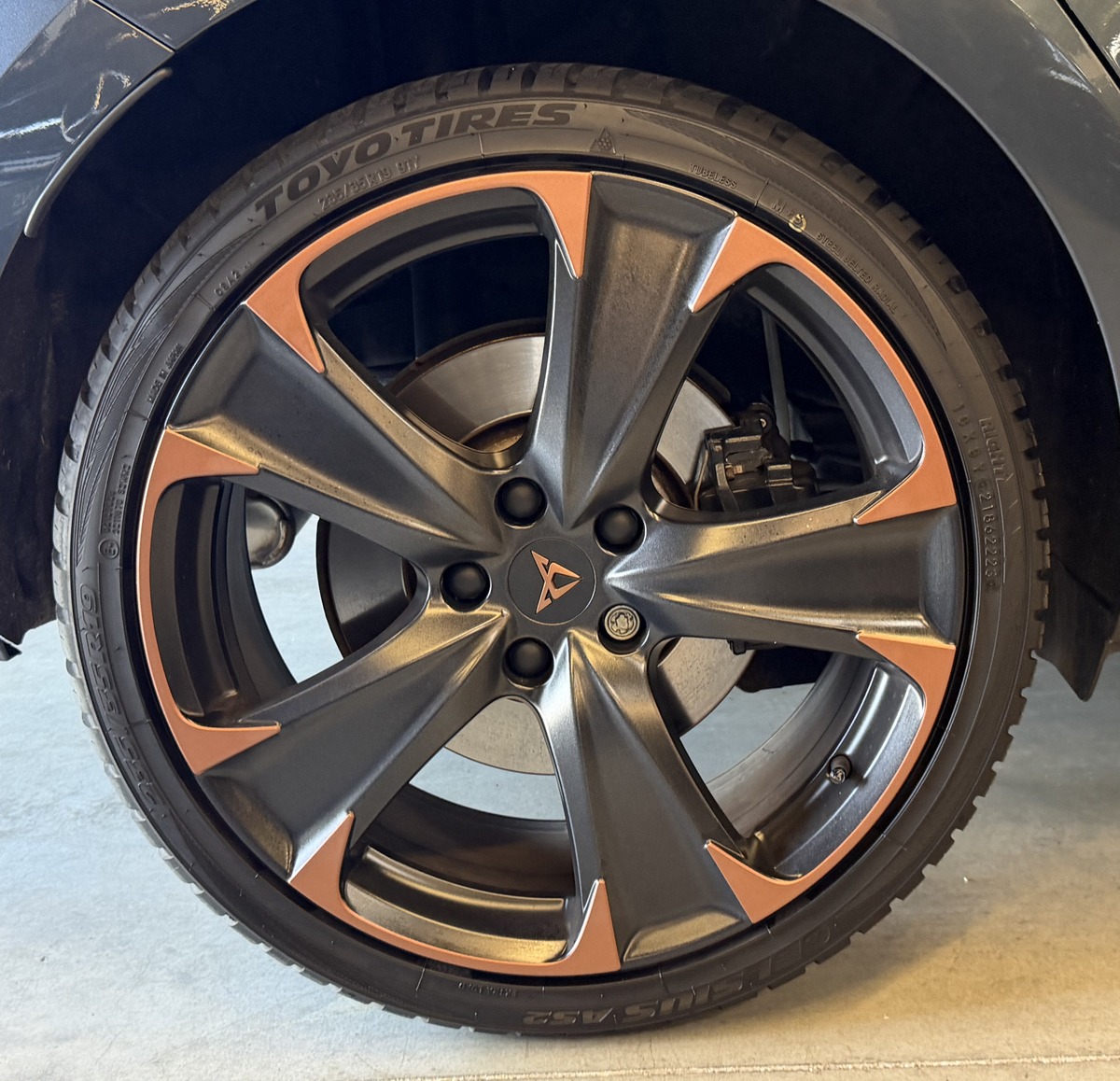 Cupra Leon 1.4 e-Hybrid 245ch VZ / Sièges chauffants / Mode de conduite / Apple CarPlay