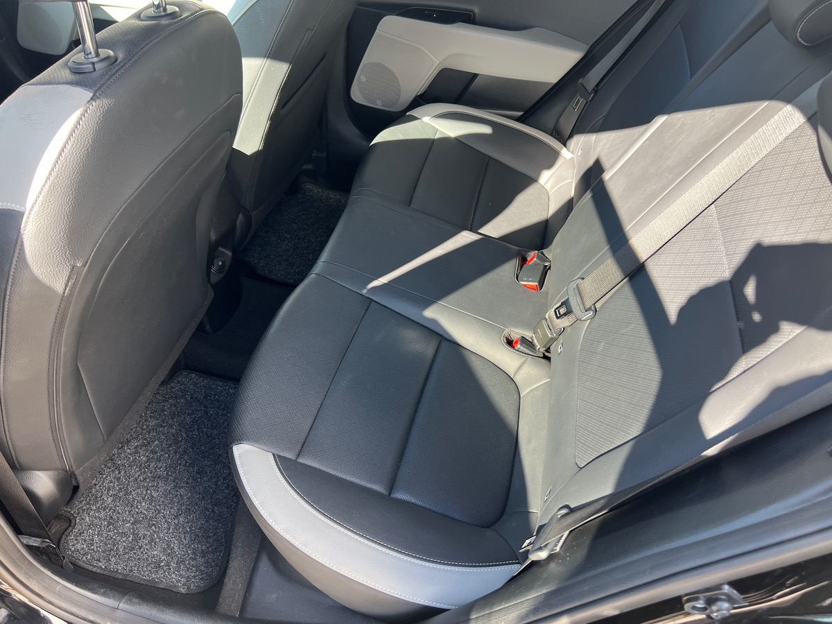 Kia Stonic Premium T-GDI 120cv DCT7, SUIVI COMPLET KIA, SIEGES CHAUFFANTS, CARPLAY