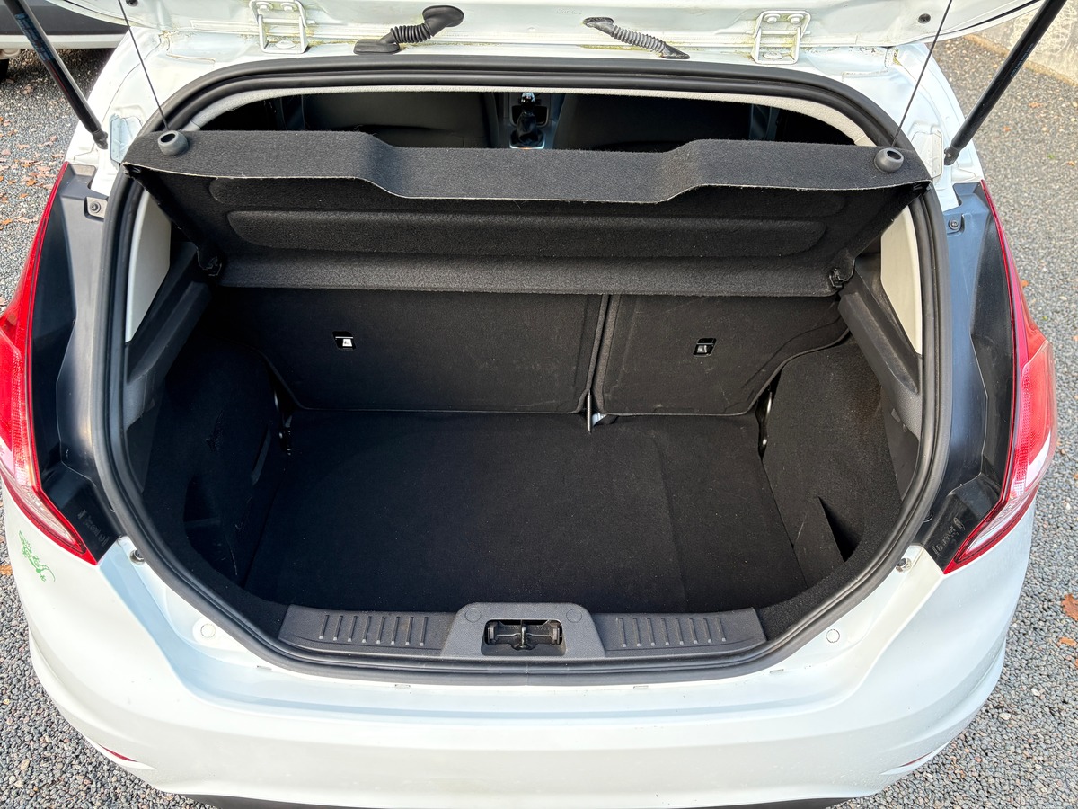 Ford Fiesta 1.25 82ch Edition - 1ʳᵉ main - ENTRETIEN CONSTRUCTEUR
