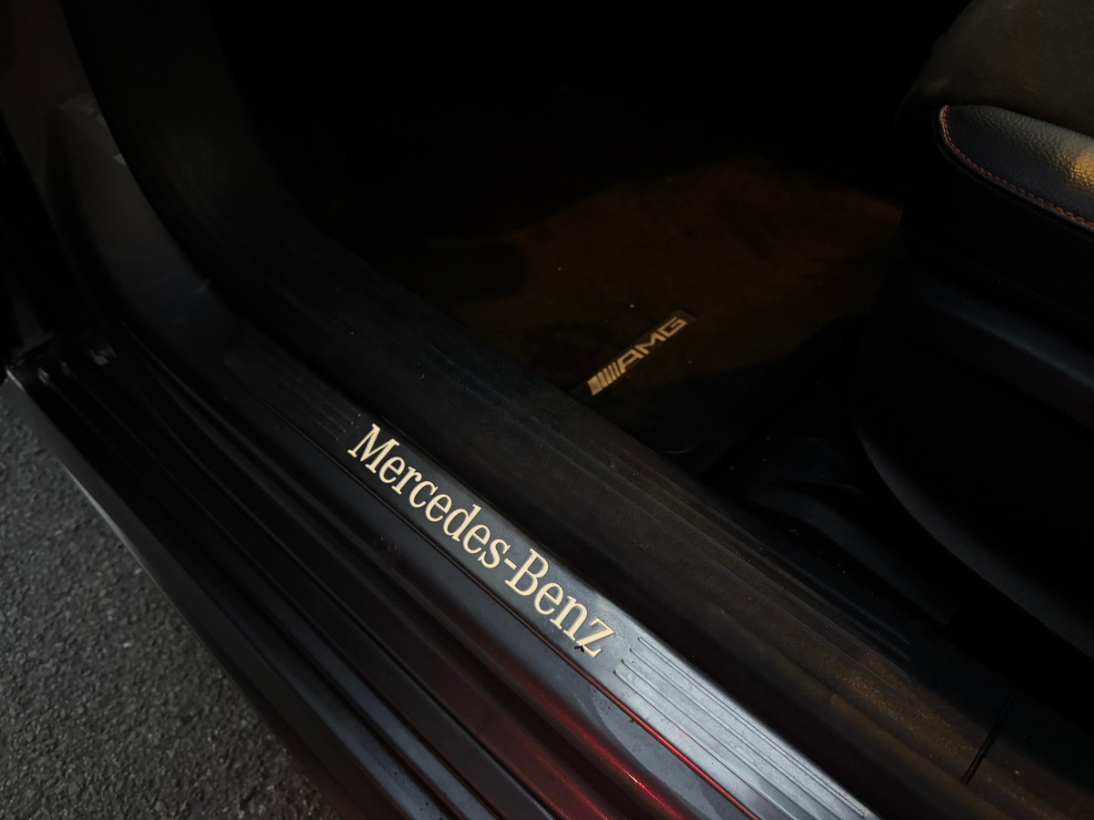Mercedes-Benz Classe A 180 d Pack AMG Fascination 1.5 d 7G-DCT 116 cv