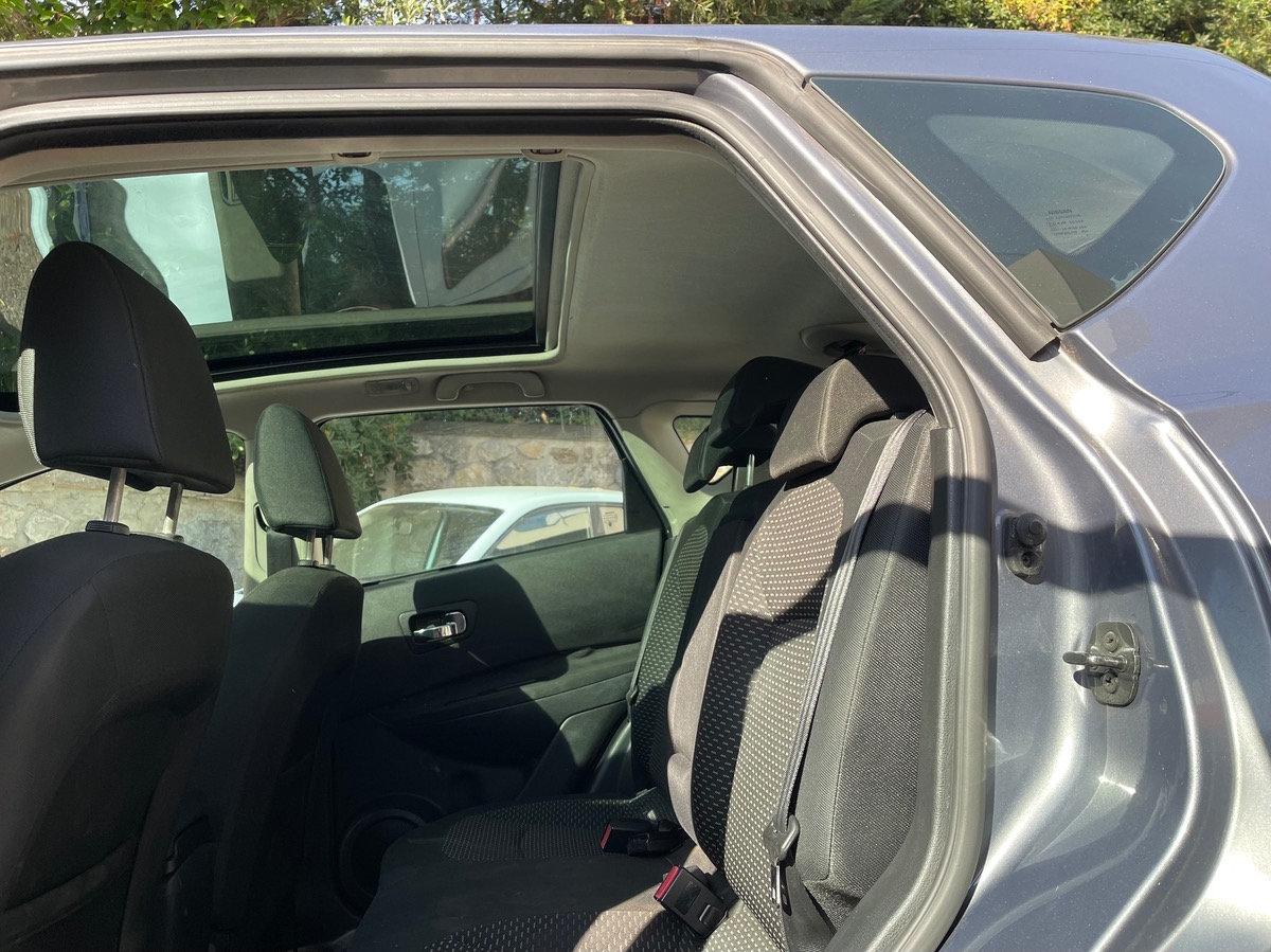 Nissan Qashqai 2.0 i 140 CV  All-Mode 4WD / Toit Panoramique / Boite Auto