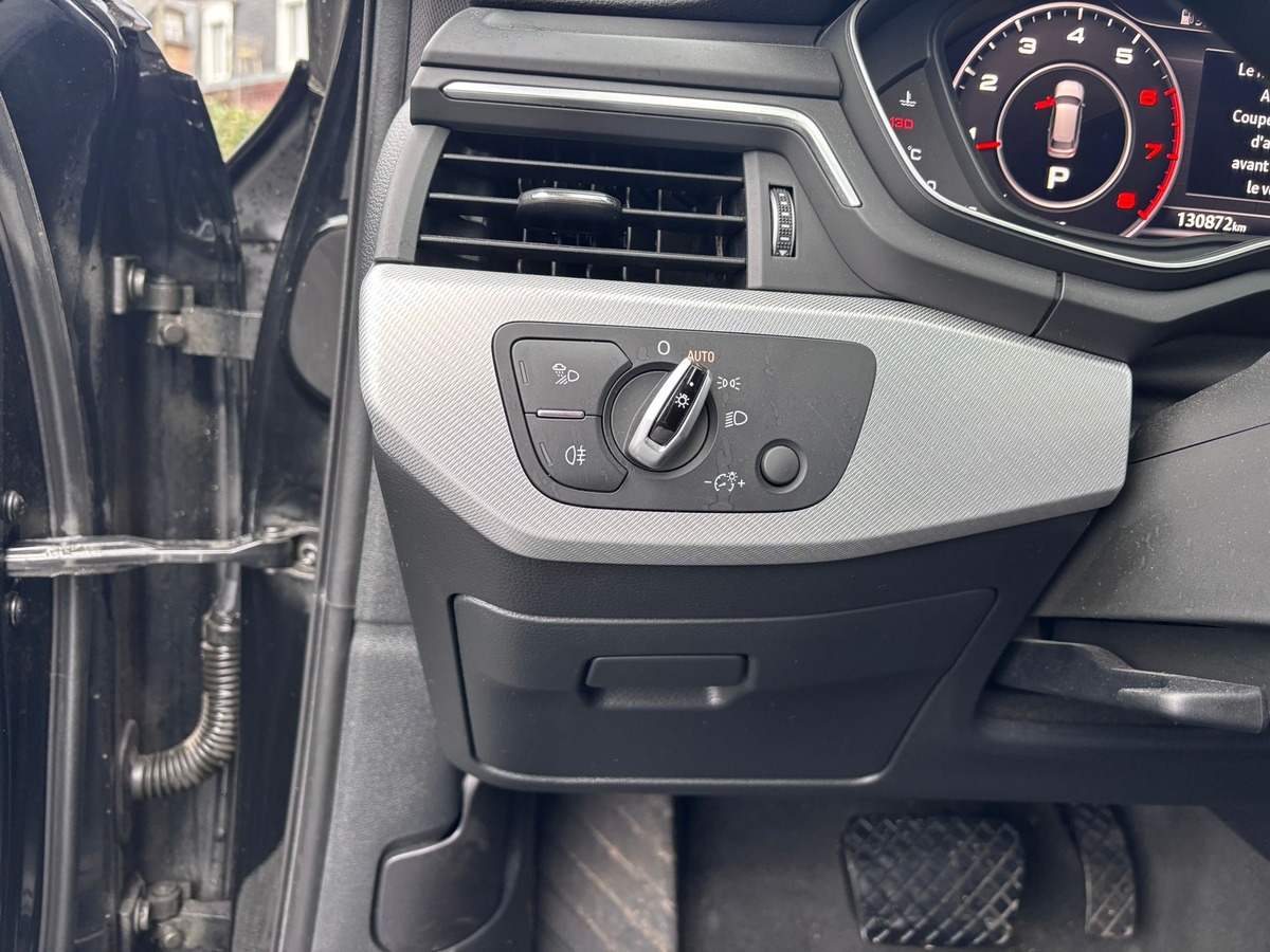 Audi A4 Avant 2.0 TFSI S-Tronic - Française - Suivi d'entretiens - CARPLAY