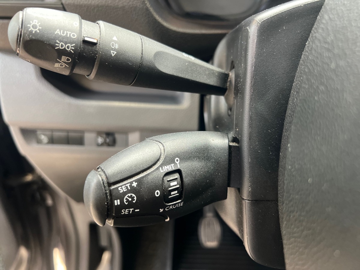 Opel Vivaro FOURGON MOYEN L1 1.5 CDTI 120 ch S&S PACK CLIM