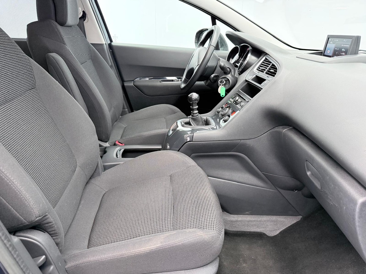 Peugeot 5008 1.6 Hdi 115 7places Active