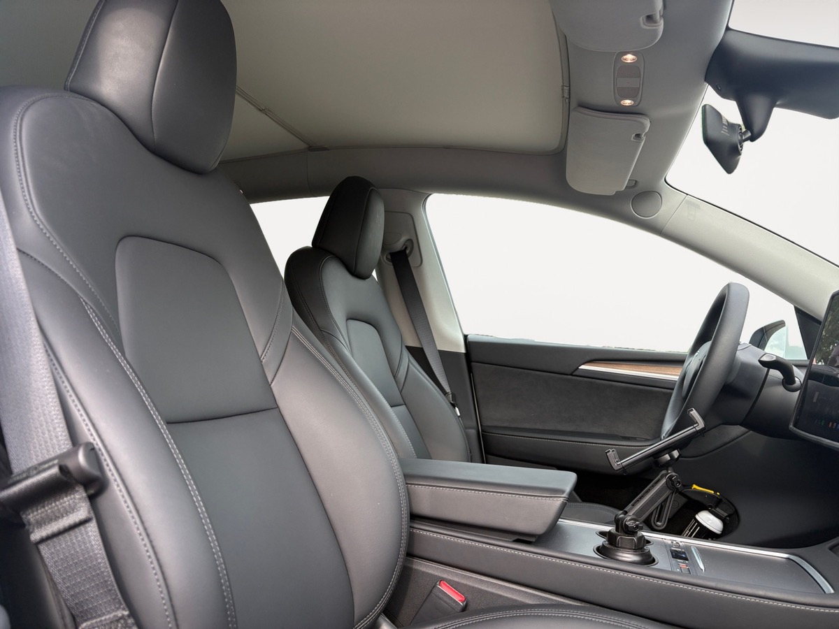 Tesla Model Y STANDARD RANGE 299CH